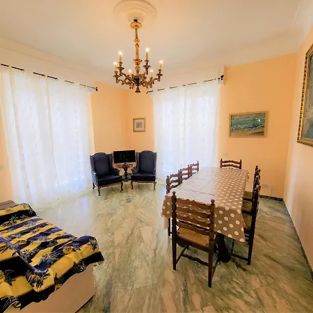 Pilloa Ла-Спеція